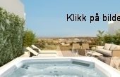 LaFinca-Sotogrande-optional-jacuzi